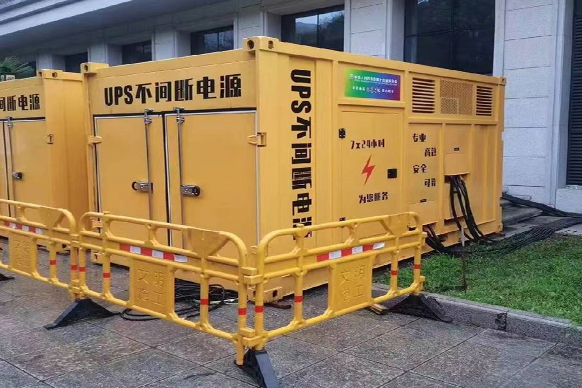 九龙发电机租赁施工现场